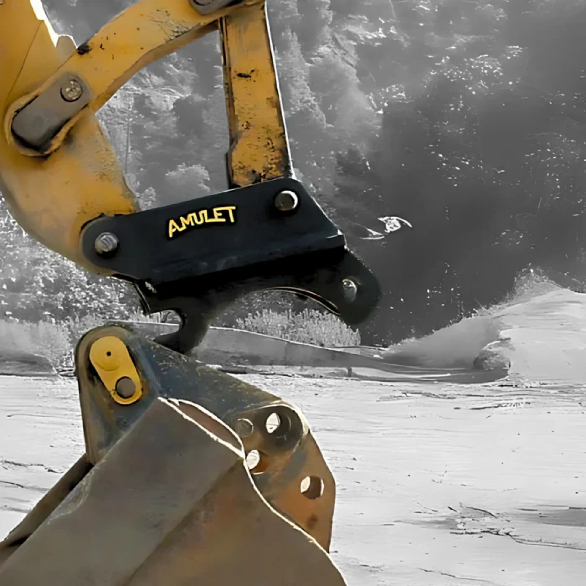 Amulet Mini-Hitch Excavator Quick Coupler on a construction site